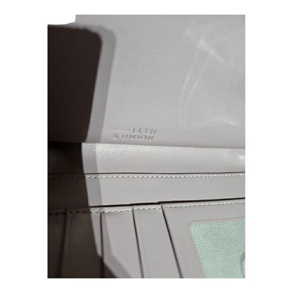 SOLD!! 14TH & UNION Slim Continental Leather Zip Around Wallet - Picture 5 of 6